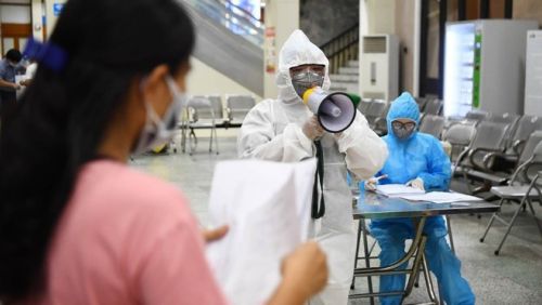 CDC Hà Nội vừa phát đi thông báo khẩn tìm người đến địa điểm liên quan các F0 mới ghi nhận tại Hà Đông trong đó có AEON, Vinmart.